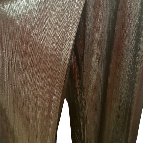 NEW NWT RETROFETE JUMPSUIT NWT METALLIC COLOR SIZE L - Picture 5 of 8